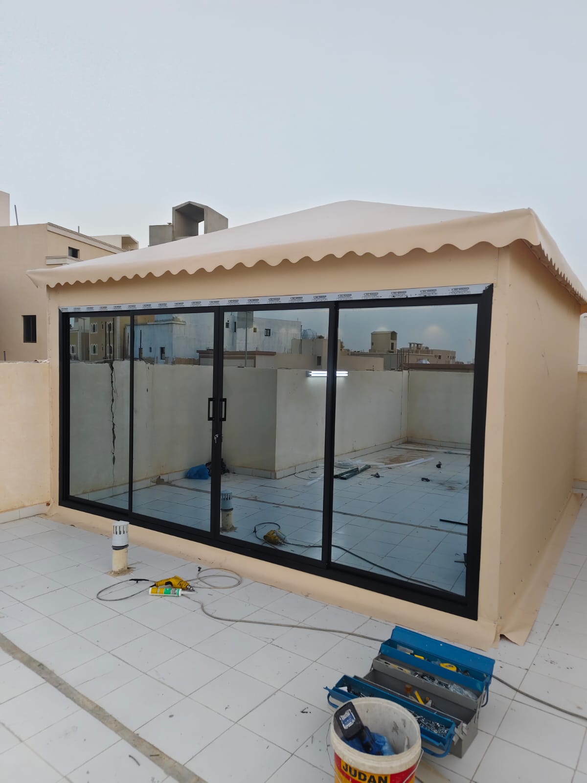 تركيب مظلات سيارات للمنازل والاستراحات في الرياض